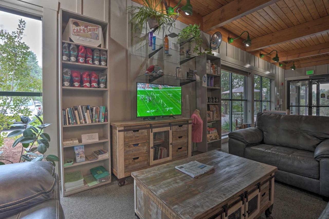 Chalet At Running Y Resort With Wraparound Deck! Klamath Falls Exteriér fotografie