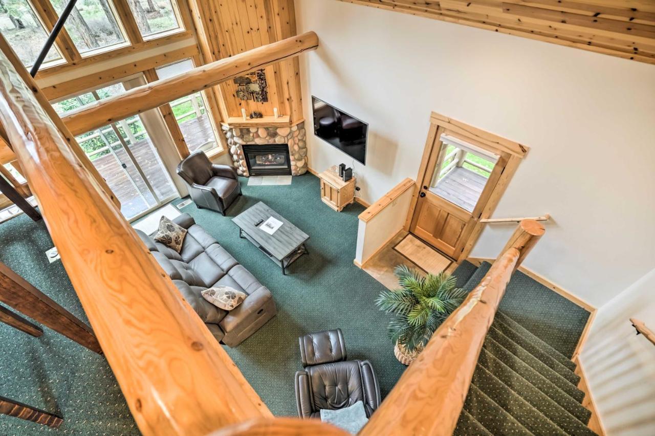 Chalet At Running Y Resort With Wraparound Deck! Klamath Falls Exteriér fotografie